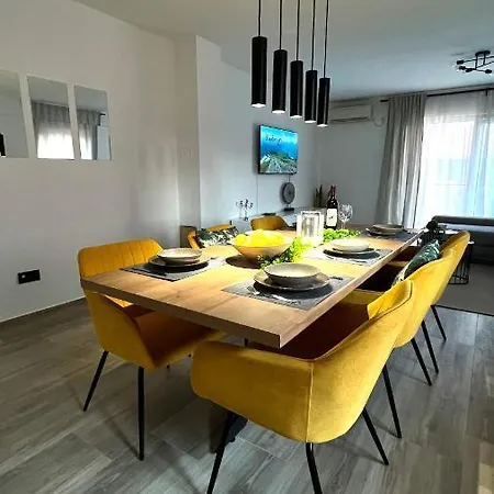 Апартаменты Magnolia Deluxe Zadar-with Free Parking, Garden And Terrace