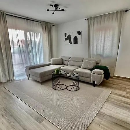 Апартаменты Magnolia Deluxe Zadar-with Free Parking, Garden And Terrace *