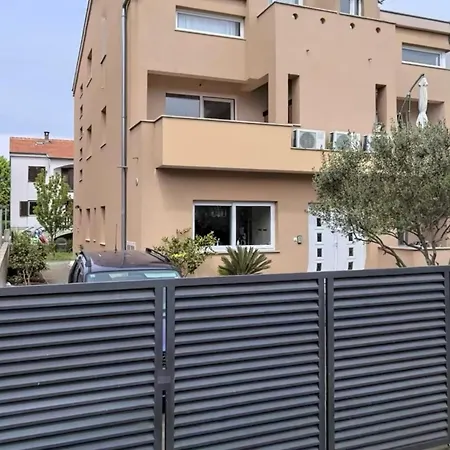 Magnolia Deluxe Zadar-with Free Parking, Garden And Terrace Задар