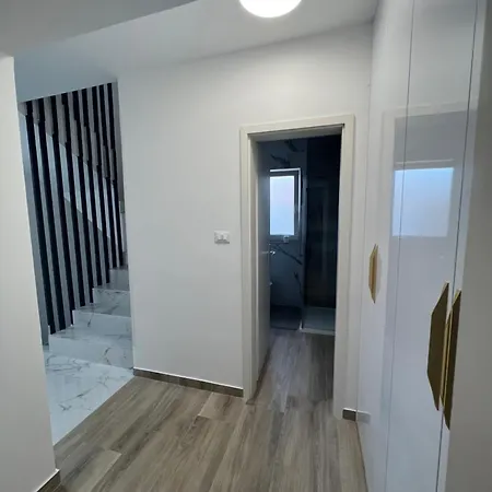 Magnolia Deluxe Zadar-with Free Parking, Garden And Terrace Задар